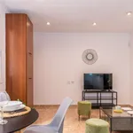 Rent 3 bedroom apartment of 65 m² in barcelona