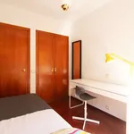 Rent a room of 95 m² in madrid