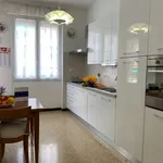 Rent 2 bedroom apartment of 90 m² in genoa