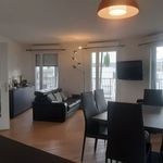 Rent 4 bedroom apartment of 84 m² in LES MOULINEAUX