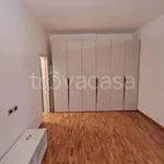 Rent 2 bedroom apartment of 63 m² in Milano