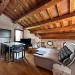 Rent 3 bedroom apartment of 180 m² in Asolo