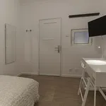 Rent 4 bedroom apartment in Lisbon