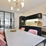 Huur 2 slaapkamer appartement van 764 m² in Amsterdam