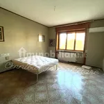 Affitto 5 camera appartamento di 181 m² in Foggia