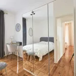 Rent a room in lisbon