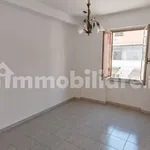 Affitto 3 camera appartamento di 95 m² in Reggio Calabria