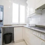 Rent a room of 180 m² in Madrid