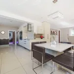 Rent 5 bedroom apartment in East Of England