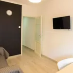 Rent 3 bedroom apartment in Barcelona