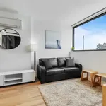 Rent 1 bedroom apartment in Brunswick