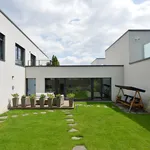 Rent 4 bedroom house of 166 m² in Prague