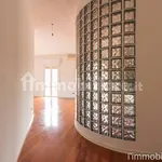 Rent 3 bedroom apartment of 90 m² in Verona