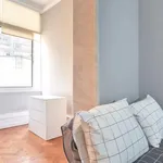 Rent 11 bedroom apartment in Lisbon