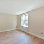 Rent 4 bedroom apartment in South East England