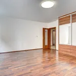 Pronajměte si 3 ložnic/e byt o rozloze 120 m² v brno