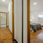 Rent a room of 100 m² in madrid