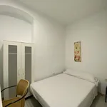 Rent 3 bedroom apartment in Seville