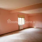 Rent 5 bedroom apartment of 180 m² in Messina