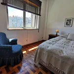 Rent 4 bedroom apartment in Lisbon