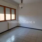 Rent 2 bedroom apartment of 75 m² in Latina