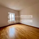 Rent 5 bedroom apartment of 200 m² in Lucca