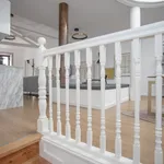 Rent 4 bedroom apartment of 140 m² in Porto