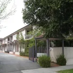 Rent 2 bedroom apartment in Melbourne