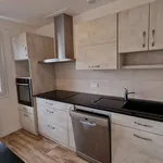 Maison de 102 m² avec 4 chambre(s) en location à Poitiers