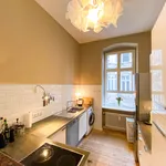 Rent 4 bedroom apartment of 129 m² in Berlin