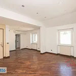 Affitto 3 camera appartamento di 102 m² in Genoa