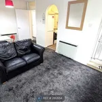 Rent 2 bedroom flat in Salford