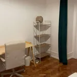 Rent a room in lisbon