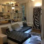 Rent 3 bedroom apartment of 65 m² in Genoa