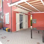 Affitto 2 camera appartamento di 107 m² in Riccione