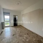 Affitto 2 camera appartamento di 59 m² in Pinerolo