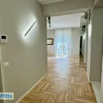 Rent 3 bedroom apartment of 82 m² in Milan