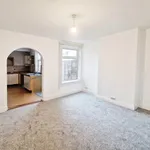 Rent 3 bedroom flat in East Of England