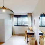 Appartement de 110 m² avec 6 chambre(s) en location à Mons En Baroeul