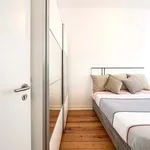 Rent a room of 382 m² in Lisboa