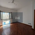 Affitto 3 camera appartamento di 78 m² in Terni