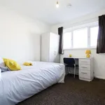 Rent 5 bedroom apartment in West Midlands