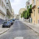 Rent 2 bedroom apartment of 65 m² in lisbon