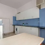 Rent a room in lisbon