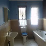 Rent 3 bedroom house in Soweto