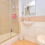 Rent 2 bedroom apartment in Reigate