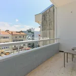 Rent 3 bedroom apartment of 122 m² in Porto