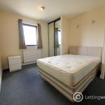 Rent 3 bedroom flat in Edinburgh