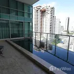 Rent 3 bedroom apartment of 375 m² in Bangkok