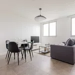 Appartement de 45 m² avec 4 chambre(s) en location à Paris